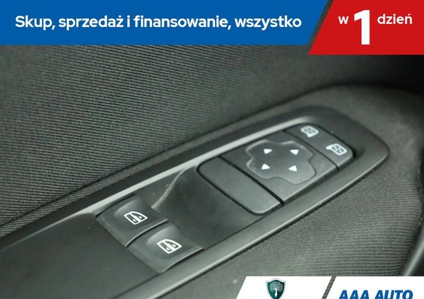 Renault Megane cena 40000 przebieg: 75764, rok produkcji 2017 z Świnoujście małe 211